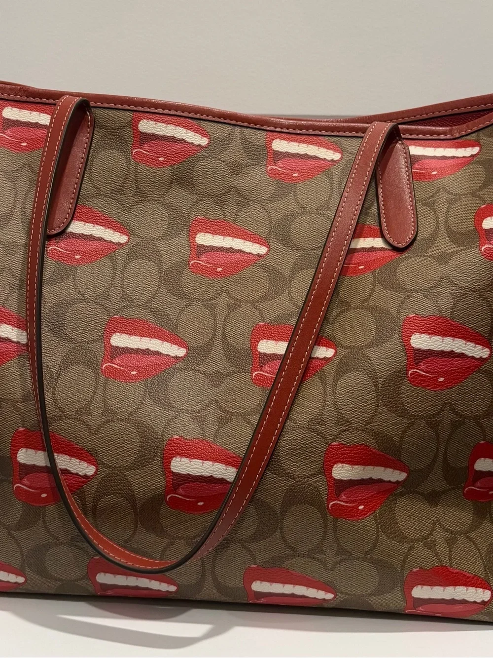 Limited Edition Coach x Tom Wesselmann Signature City Tote Bag 🏙️💋